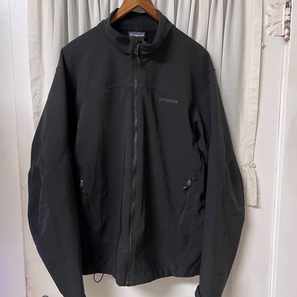Patagonia Men's Dark Gray Performance Jacket